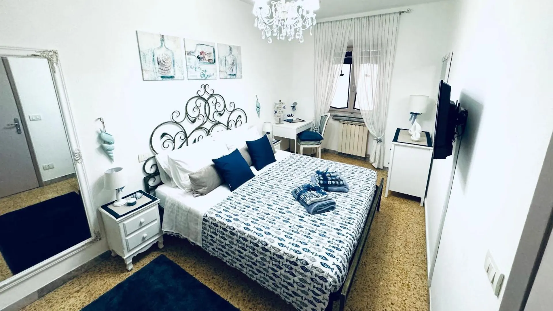 Casa Giro Apartment Carrara 0*,  Italy